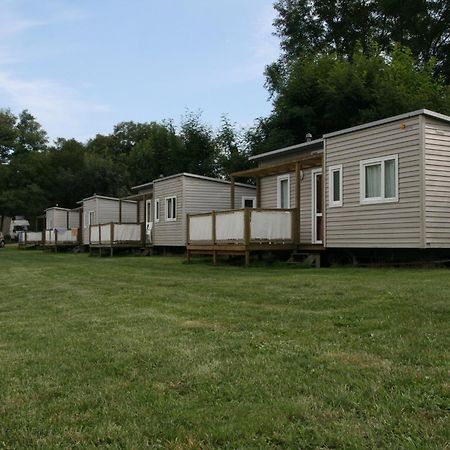 Logis De L'Aubonniere Chaille-sous-les-Ormeaux Exterior foto